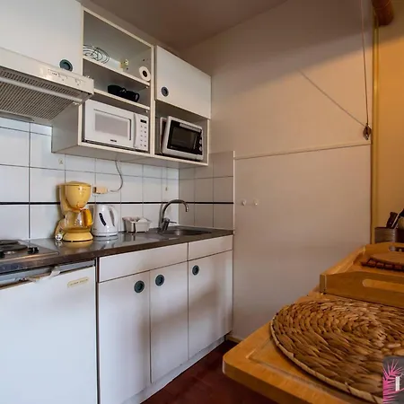 Meuble Proche Avec Parking - Fr-1-825-64 Apartment *