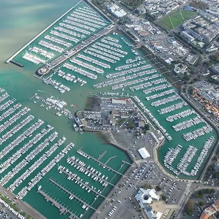 شقة Meuble Proche Avec Parking - Fr-1-825-64